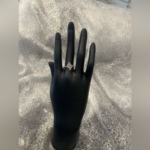 NEW: Elegant Vintage Stackable Style Finger Jewelry Decor